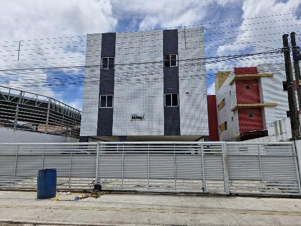 COND RES MULTIFAMILAR
