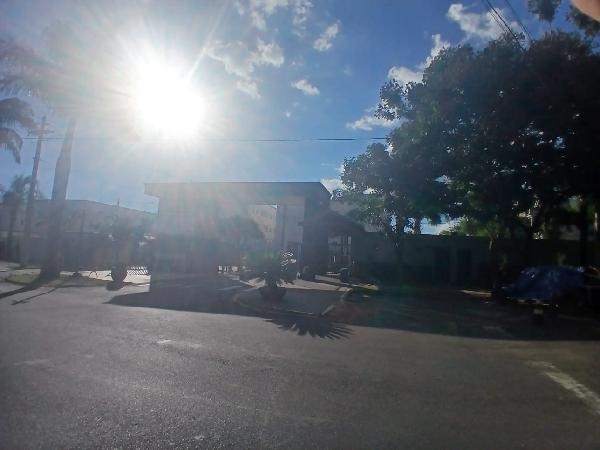 8555537594011_foto1.jpg
