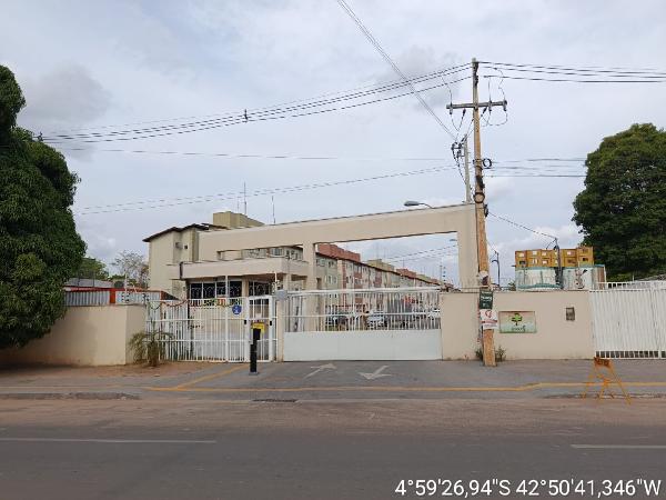COND VILLAGE DO BOSQUE I