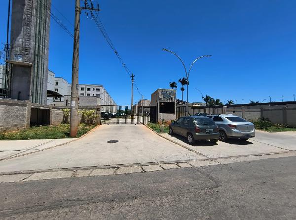 Apartamento, 105.79 de área total, 40.82 de área privativa, 0.00 de área do terreno, 2 qto(s), a.serv, WC, 1 sala(s), cozinha, 1 vaga(s) de garagem.