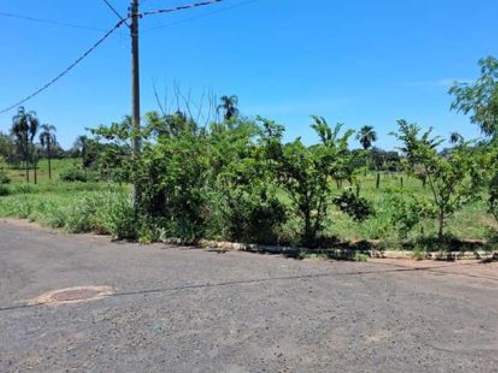 Terreno com 212 m² (Lt. 03 da Qd. B)