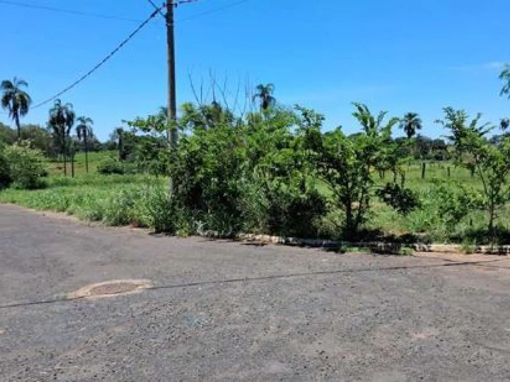 Terreno com 210 m² (Lt. 04 da Qd. B)
